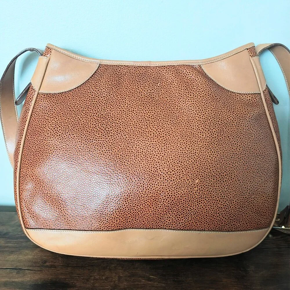 Vintage ISANTI Leather Shoulder Bag - Picture 6 of 16